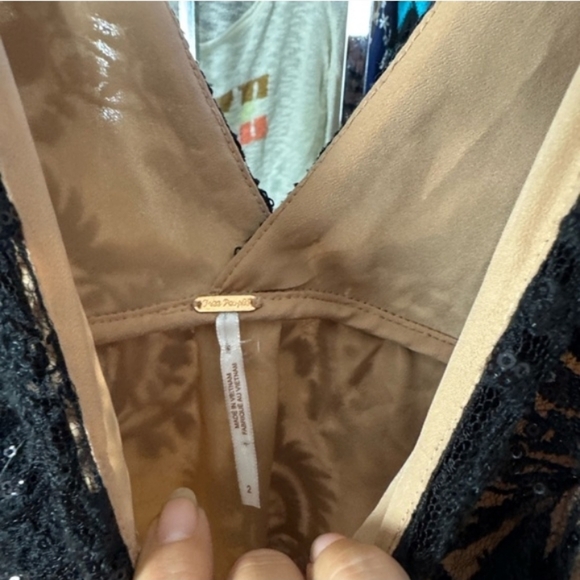 Free People Elegant Black Lace Dress Beads Sequin Shimmer Size 2 - Picture 6 of 7